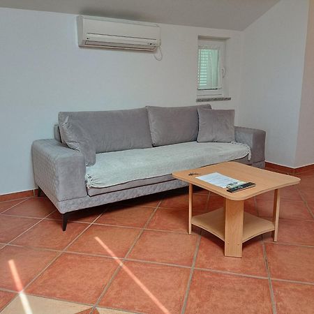 Villa Bionda Malinska Quarto foto